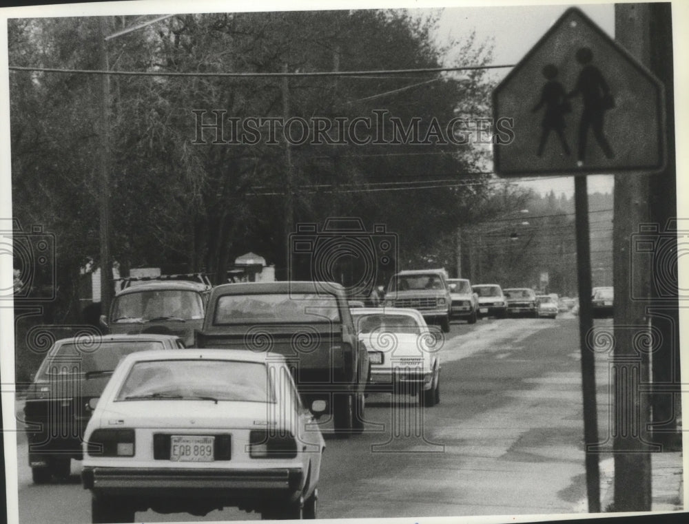 1984 Heavy traffic at Hamilton-Nevada Corridor - Historic Images