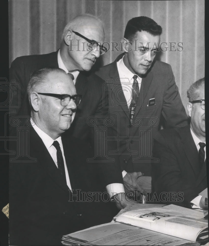 1965 Noel Robb-Science Fair president reviews old events - Historic Images