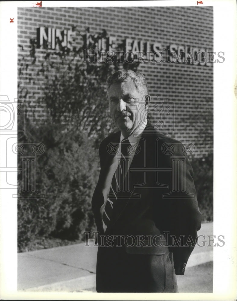 1989 Nine Mile Falls School Superintendent Robert Lalonda-Historic Images