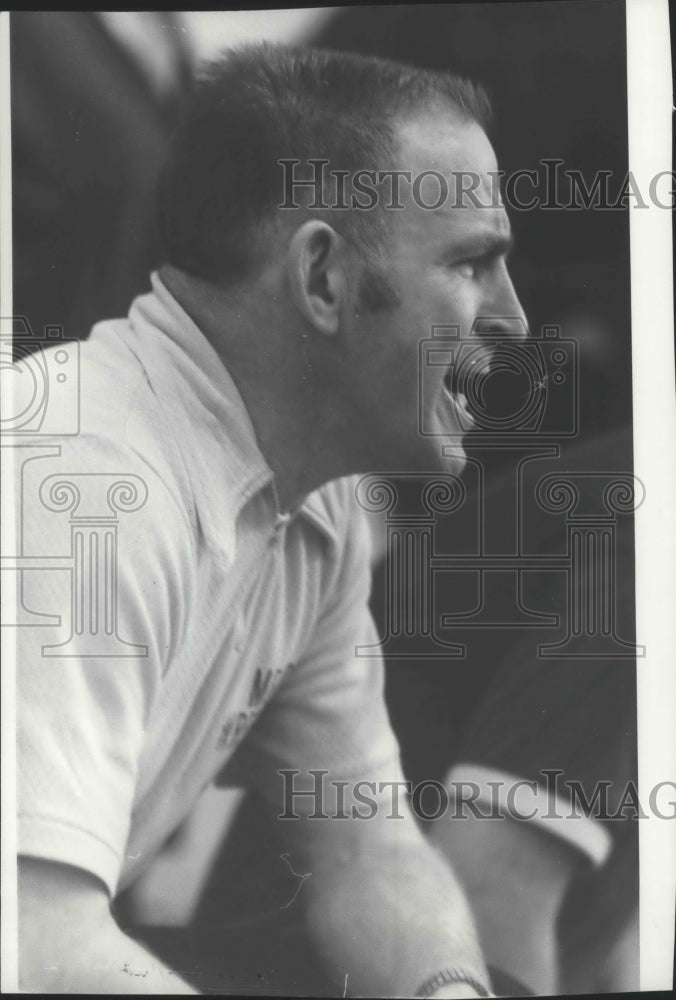 1975 Press Photo Cash StoneMead High School wrestling coach spa9910 Historic Images