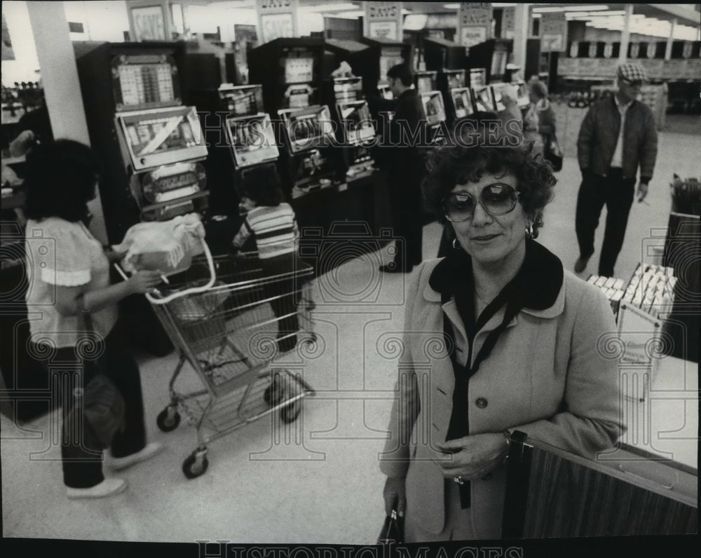 1978 Jessie Emmett poses near slot machines in Las Vegas-Historic Images