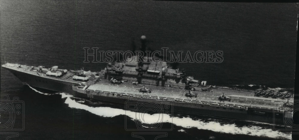 1976 Press Photo The 40,000-ton Soviet aircraft carrier Kiev - Historic Images