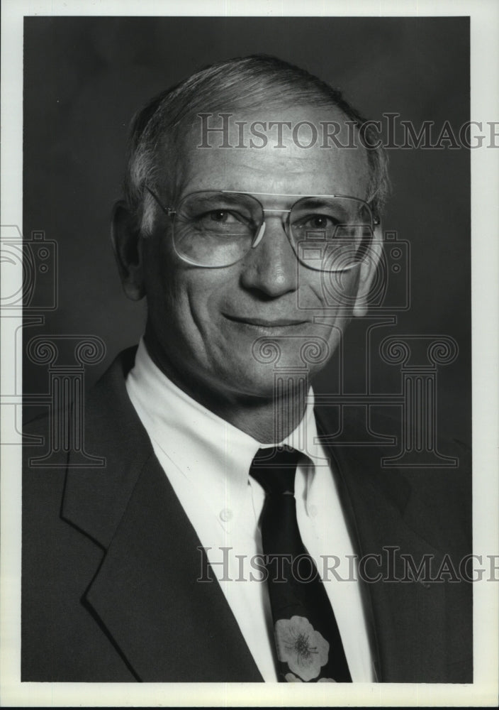 1993 Press Photo Robert Watson, Service Manager Sutherland Motors, Spo