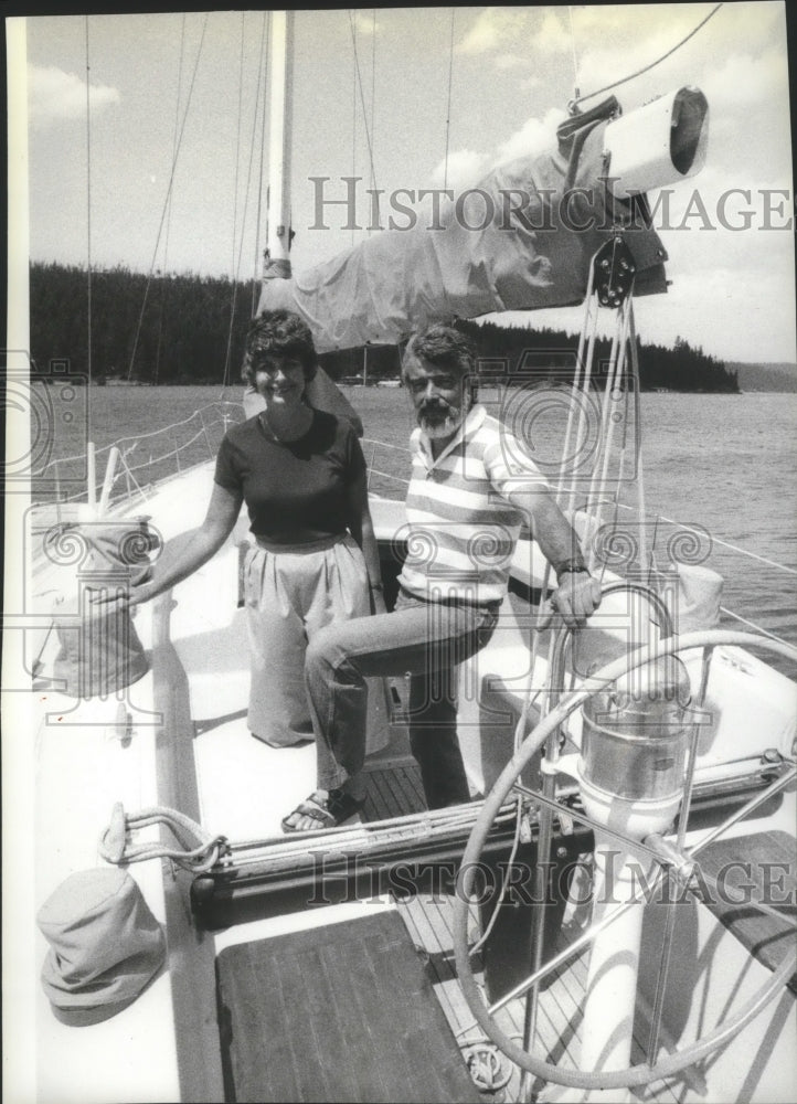 1985 Loren & Georgia Murphy on their Idaho boat voyage-Historic Images