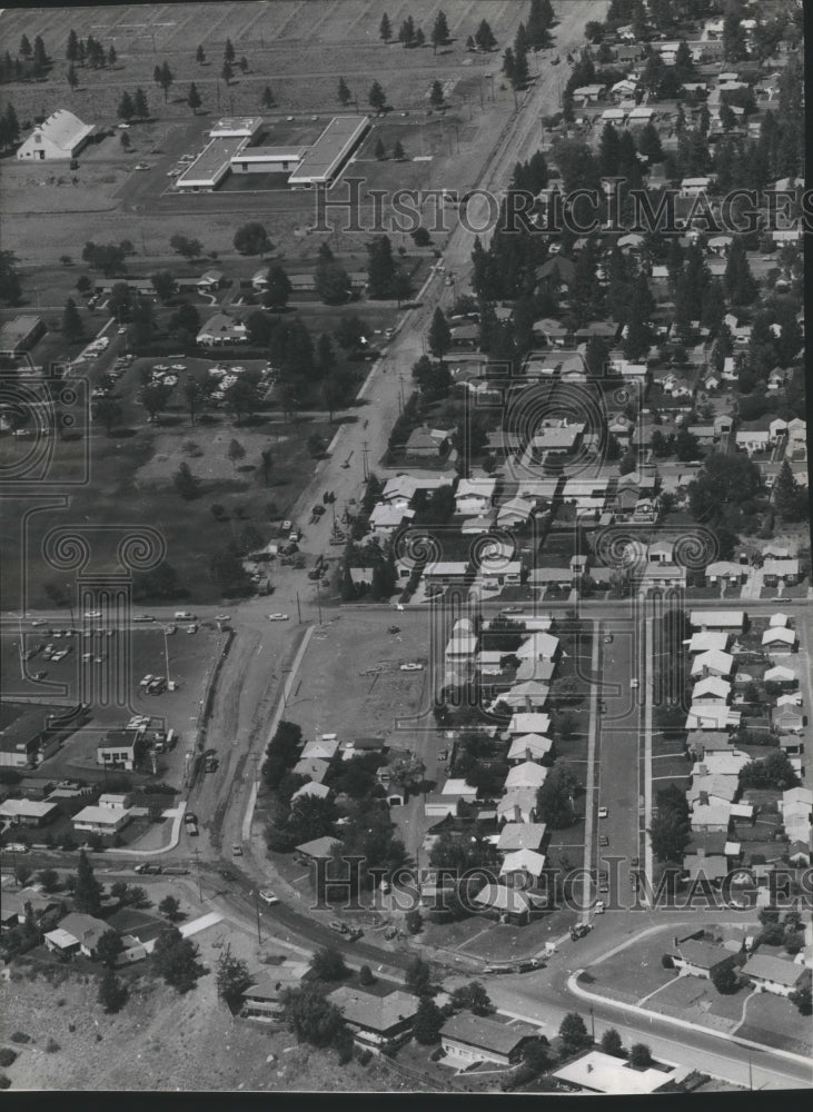 1973 Improvement and widening of North Assembly from Northwest Blvd - Historic Images