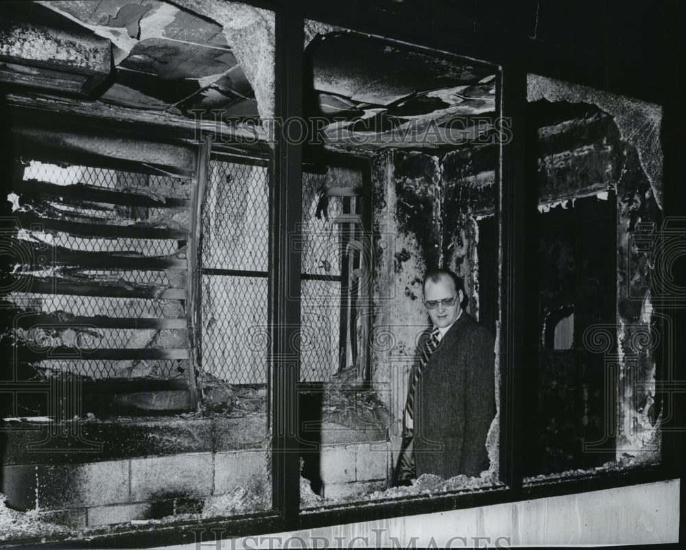 1976 Sgt Donal R. Manning inspects Public Safety Building Jail fire