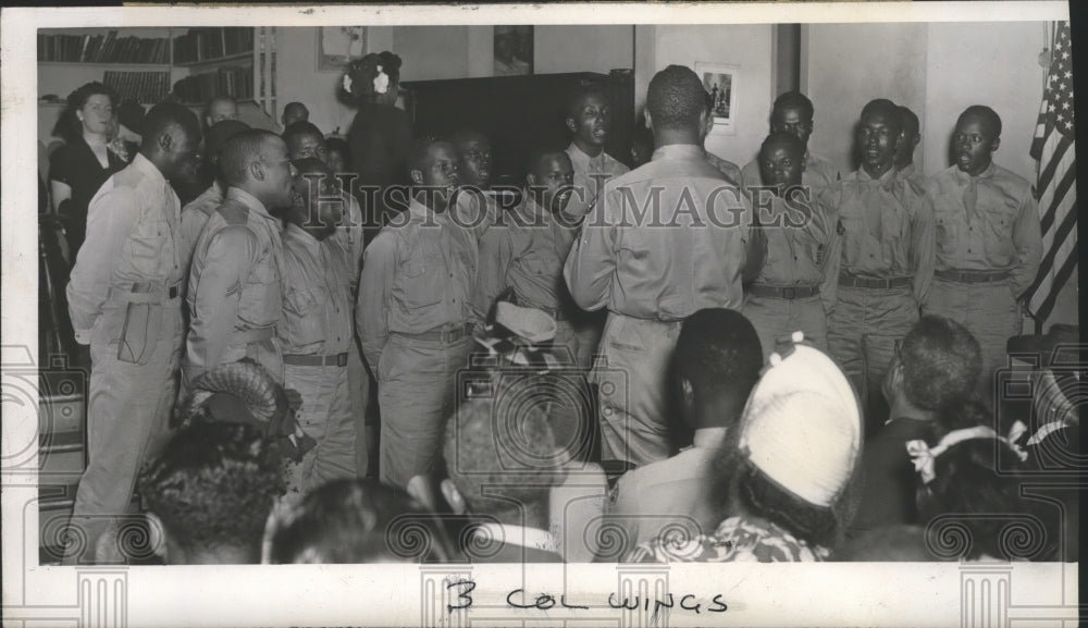 1944 The 435th chorus of the Spokane Army airfield shown performing Historic Images