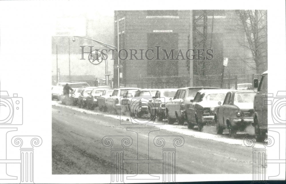 1974 Press Photo Winter scenes - Parked cars during snowfall - spb15720 - Historic Images