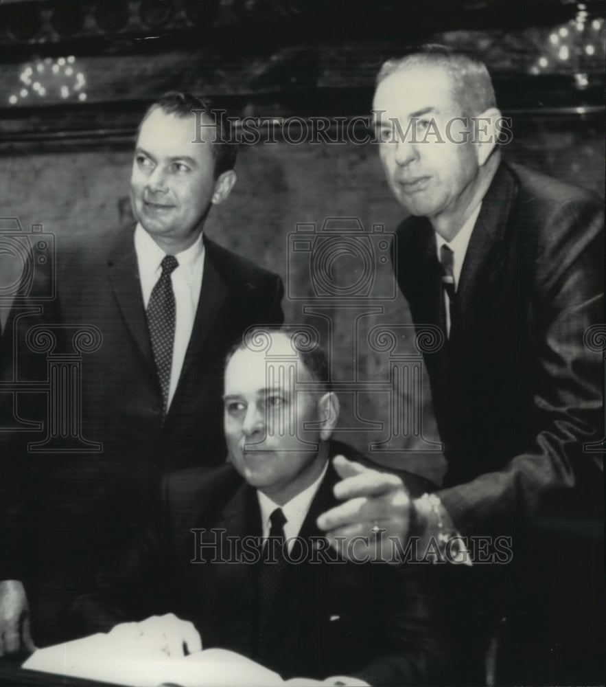 1969 Press Photo State Senators John L. Cooney, Robert Twiff &amp; William S. Day - Historic Images