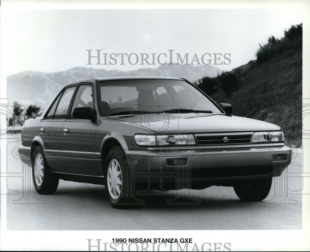 1989 The 1990 Nissan Stanza GXE  - Historic Images