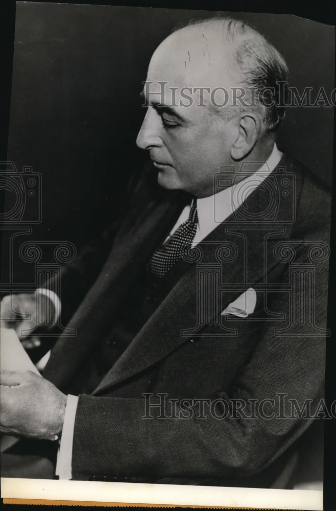 1944 Hon. Joseph E. Davies, head of President's War Relief Board. - Historic Images