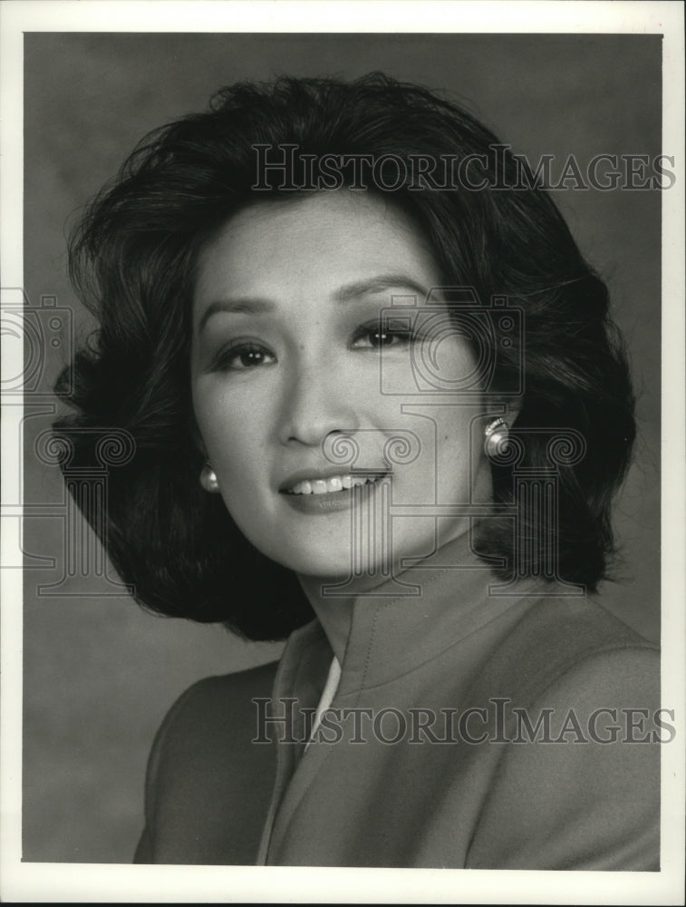 1989 Press Photo Connie Chung hosts Saturday Night with Connie Chung on CBS. - Historic Images
