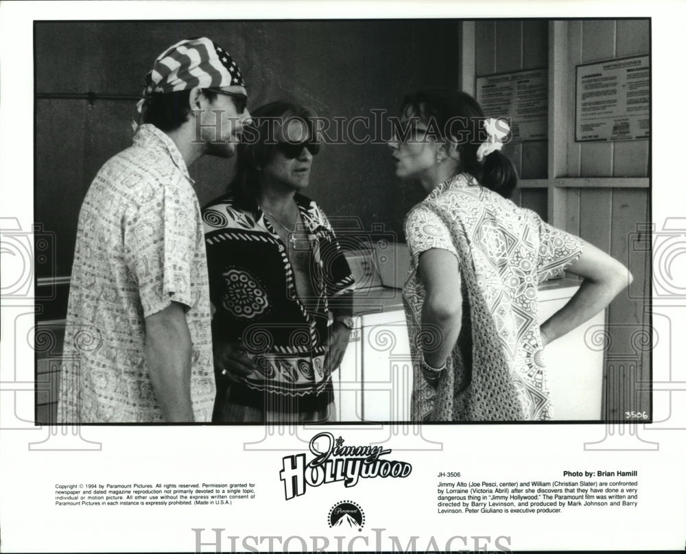 1994 Press Photo Victoria Abril and Christian Slater in Johnny Hollywood. - Historic Images