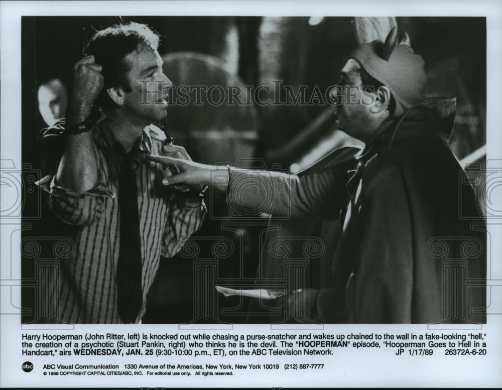1989 Press Photo John Ritter and Stuart Pankin star in Hooperman, on ABC. - Historic Images
