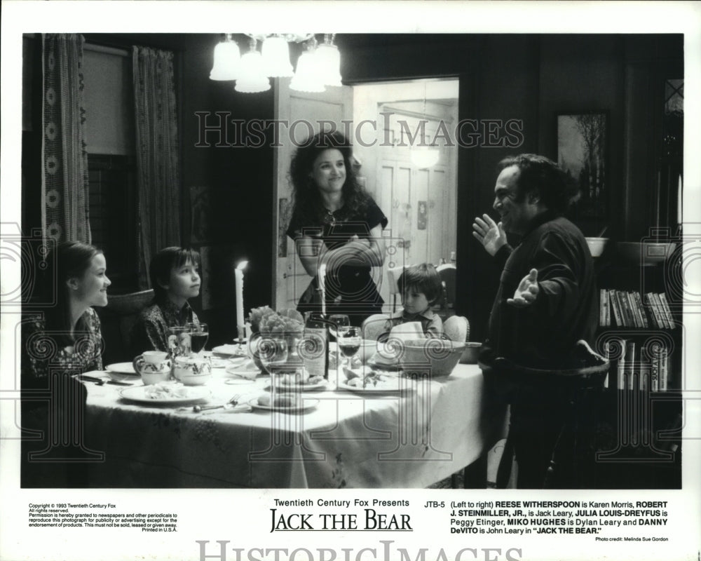 1993 Press Photo Reese Witherspoon and Julia Louis-Dreyfus in Jack the ...