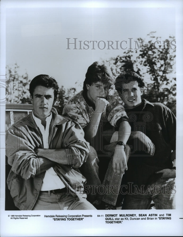 1989 Press Photo Dermot Mulroney, Sean Astin &amp; Tim Quill in Staying Together. - Historic Images