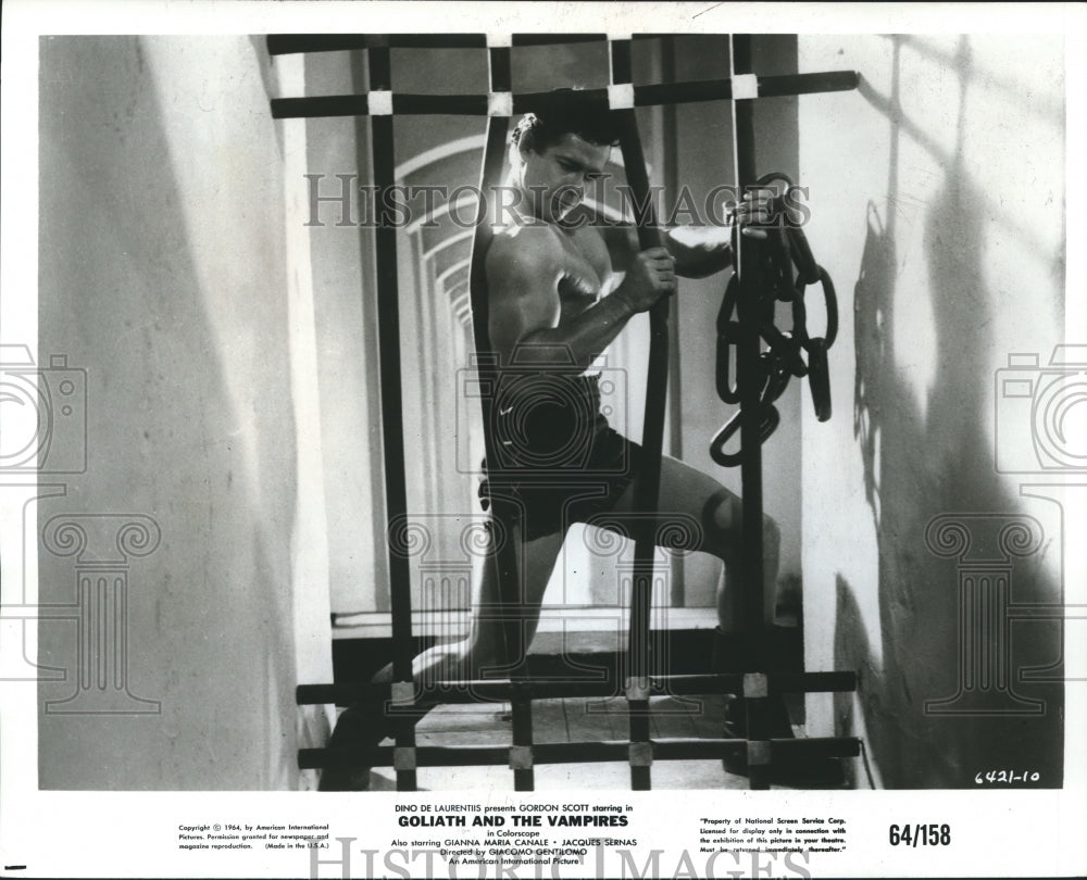 1964 Gordon Scott in a scene from Goliath and the Vampires.-Historic Images
