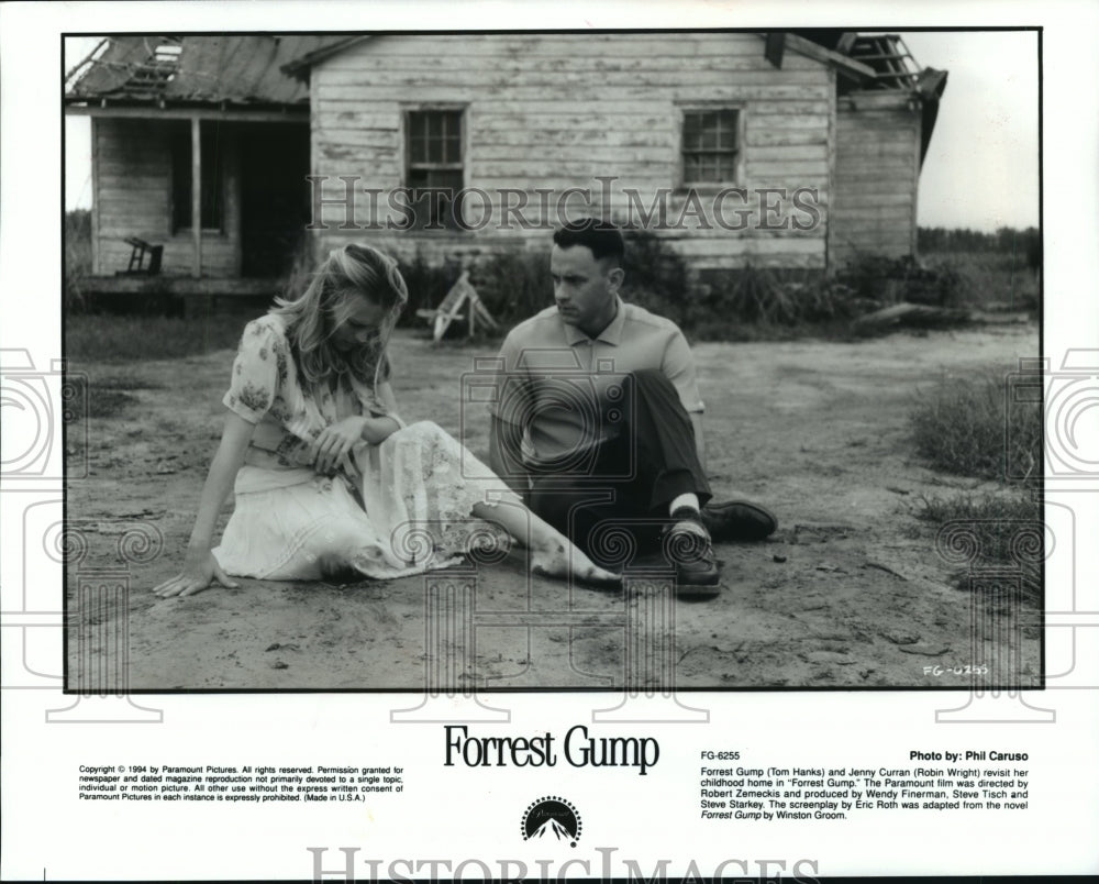 1994 Press Photo Tom Hanks and Robin Wright star in "Forrest Gump" - Historic Images