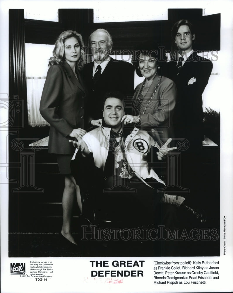 1995 Press Photo Cast of The Great Defender a new Fox Broadcasting TV Series - Historic Images