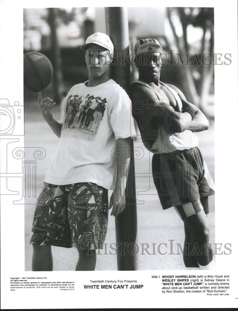 1991 Press Photo Woody Harrelson, Wesley Snipes star in "White Men Can't Jump" - Historic Images