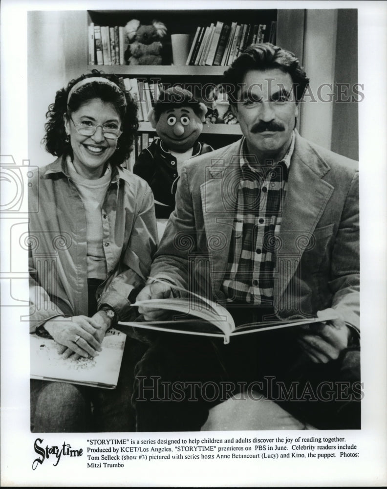 Press Photo Celebrity readers Tom Selleck guest in "Storytime" - Historic Images