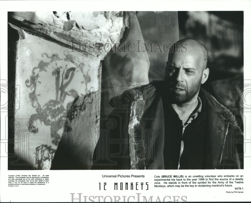 1996 Bruce Willis stars in "Twelve Monkeys" - Historic Images