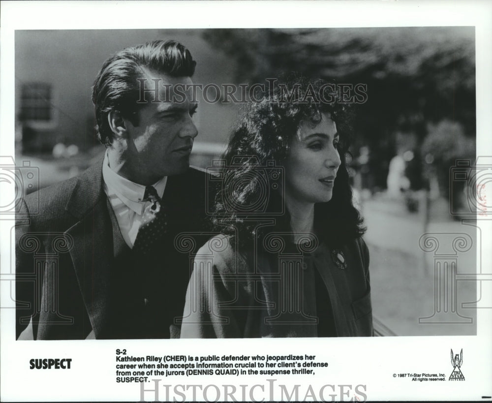 1987 Press Photo Cher and Dennis Quaid star in &quot;Suspect&quot; - Historic Images