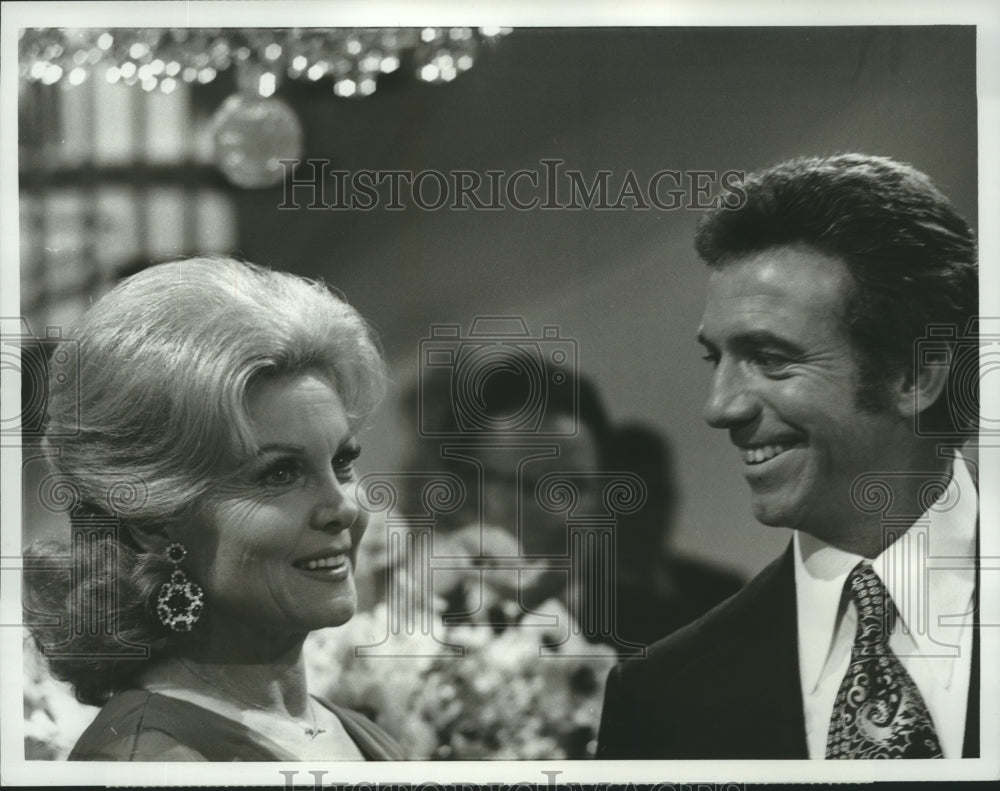 1973 Press Photo Rhoda Fleming & Tony Franciosa in "Search" on NBC-TV - Historic Images