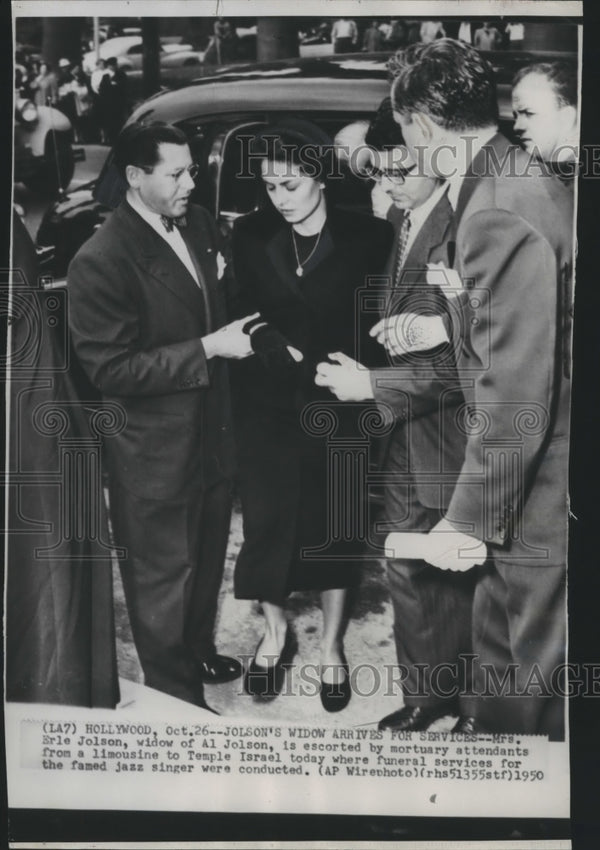 1950 Press Photo Mrs. Erle Jolson, widow of Al Jolson at husband's fun ...