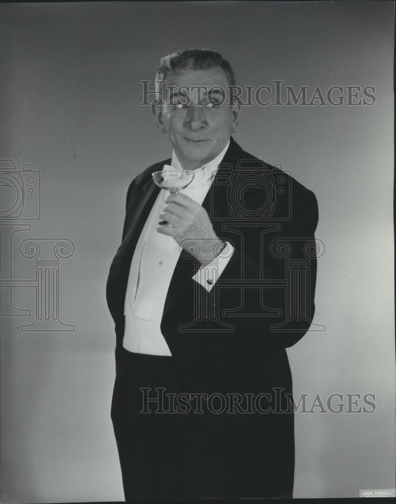 1959 Press Photo Actor Edward E. Horton in a tuxedo - Historic Images