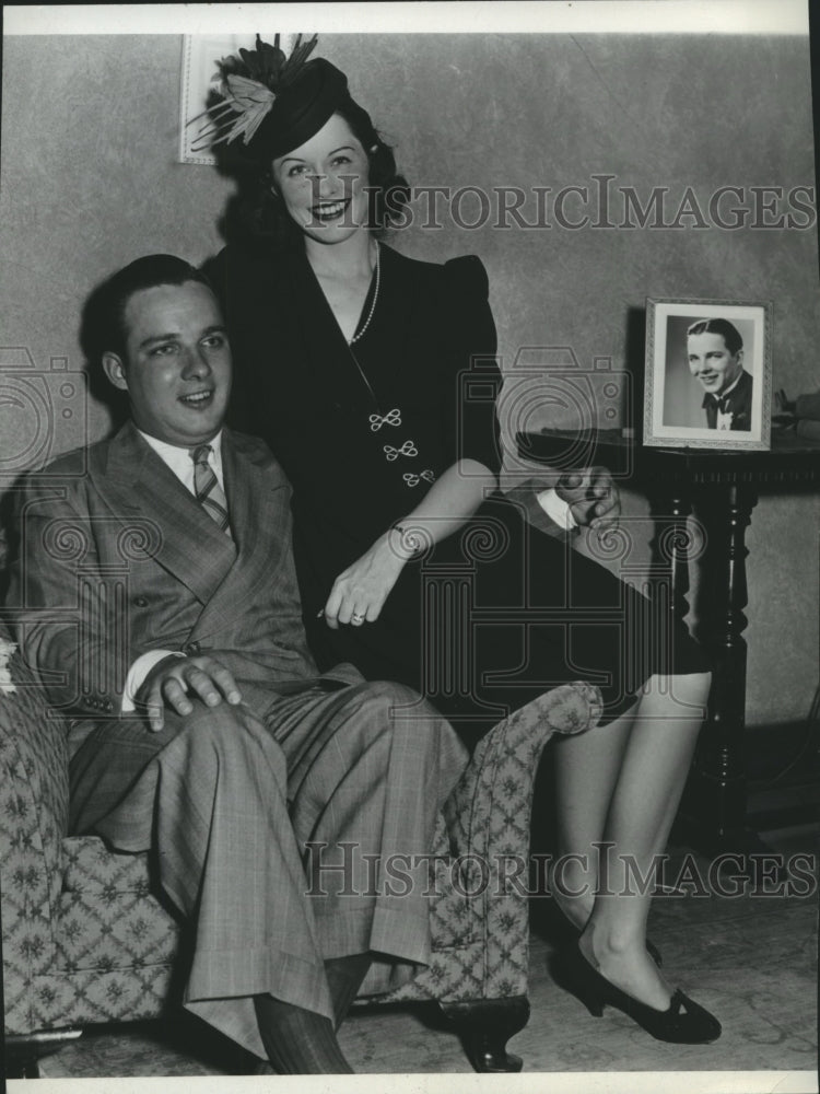 1938 Press Photo Jazz singer and bandleader Bob Crosby, with wife June. - Historic Images
