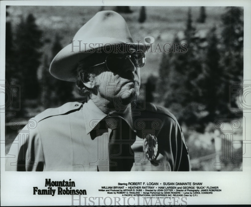 1979 Press Photo Actor Robert F Logan stars in Mountain Family Robinson - Historic Images