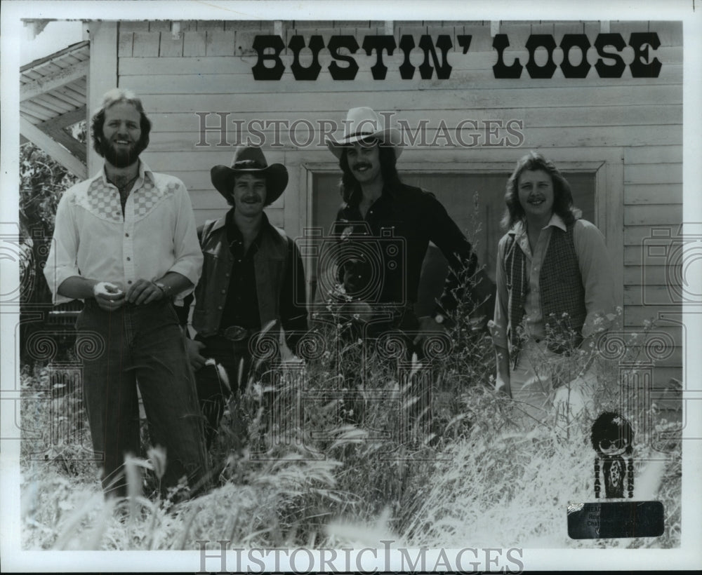 Press Photo Bustin' Loose - spp35971-Historic Images