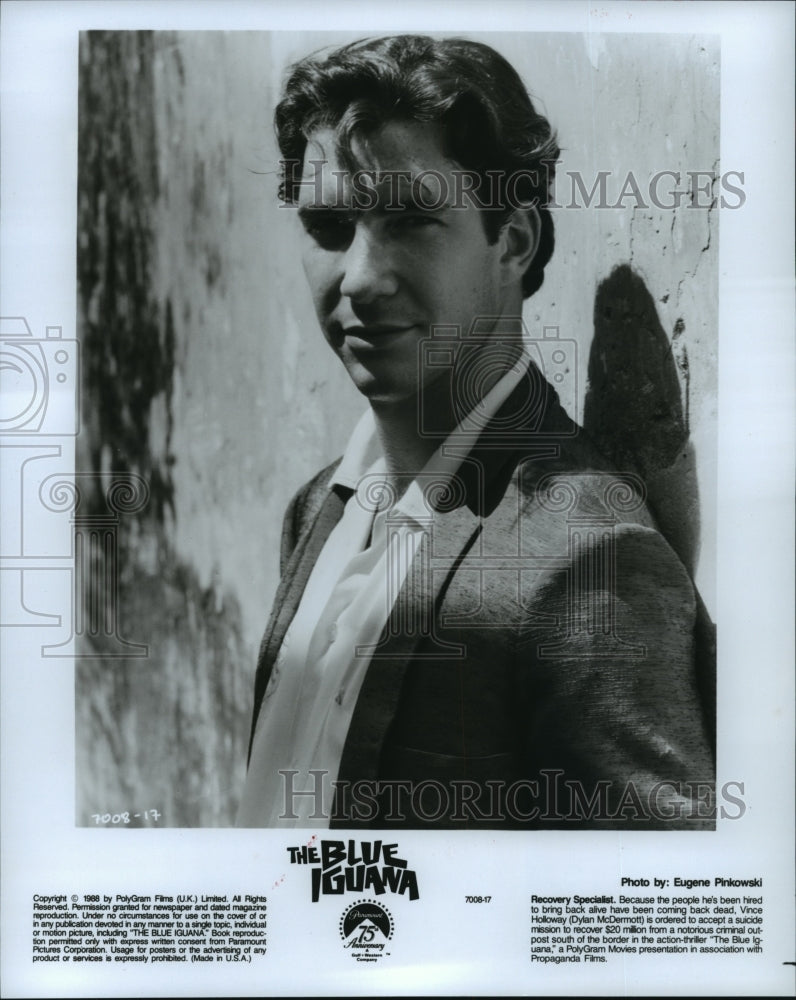 1988 Press Photo Dylan McDermott stars in &quot;The Blue Iguana&quot; - Historic Images