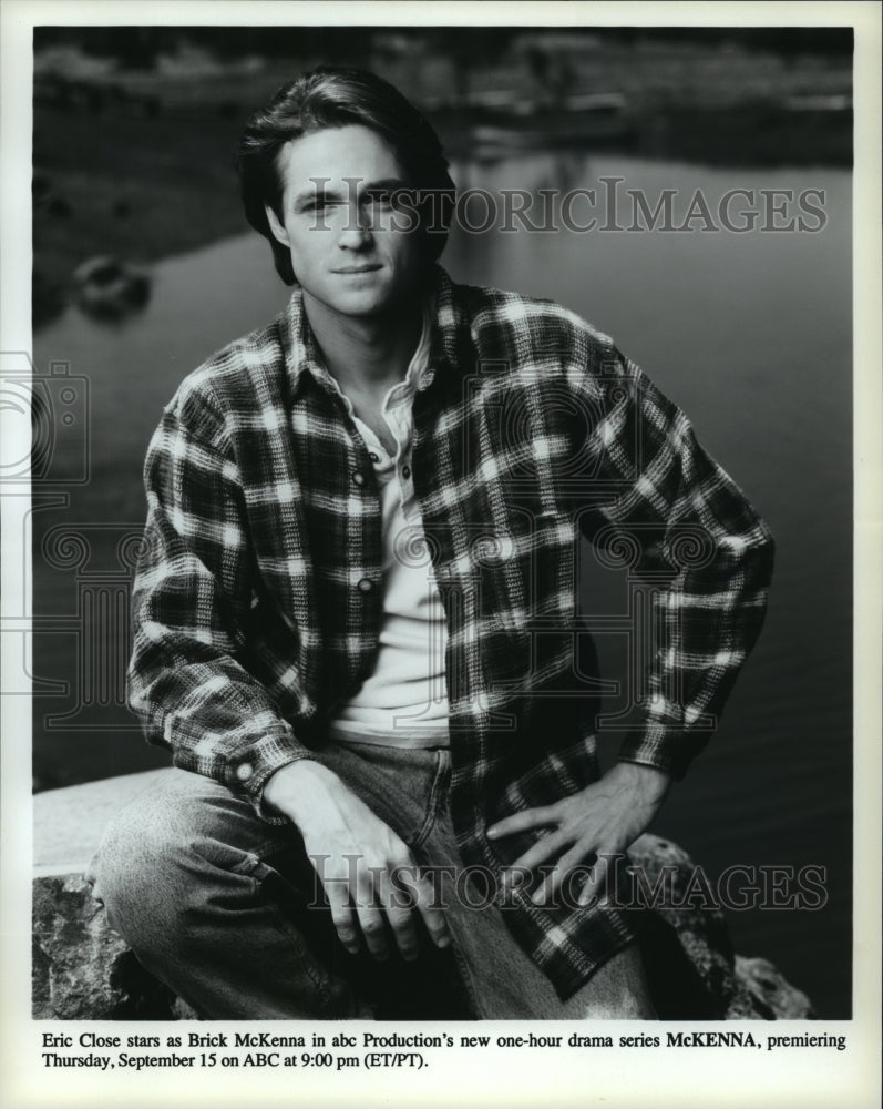 1994 Press Photo Eric Close stars as Brick McKenna, in the drama series McKenna - Historic Images