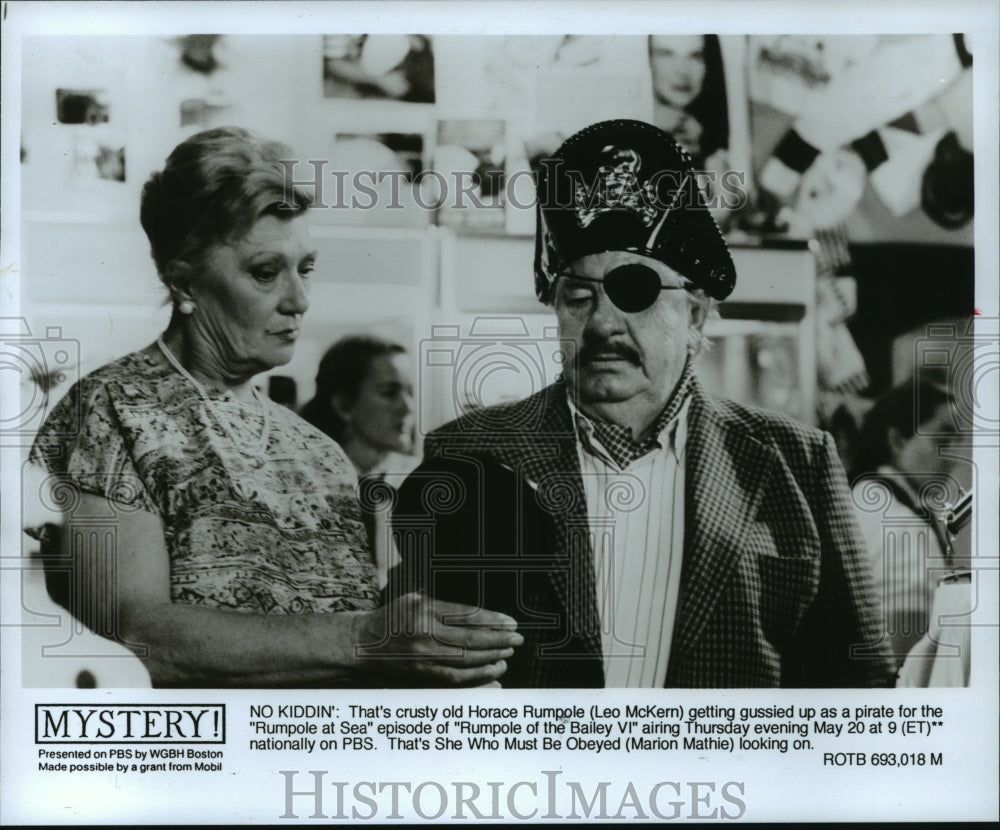 1993 Actors Marion Mathie and Leo McKern on Rumpole of the Bailey - Historic Images