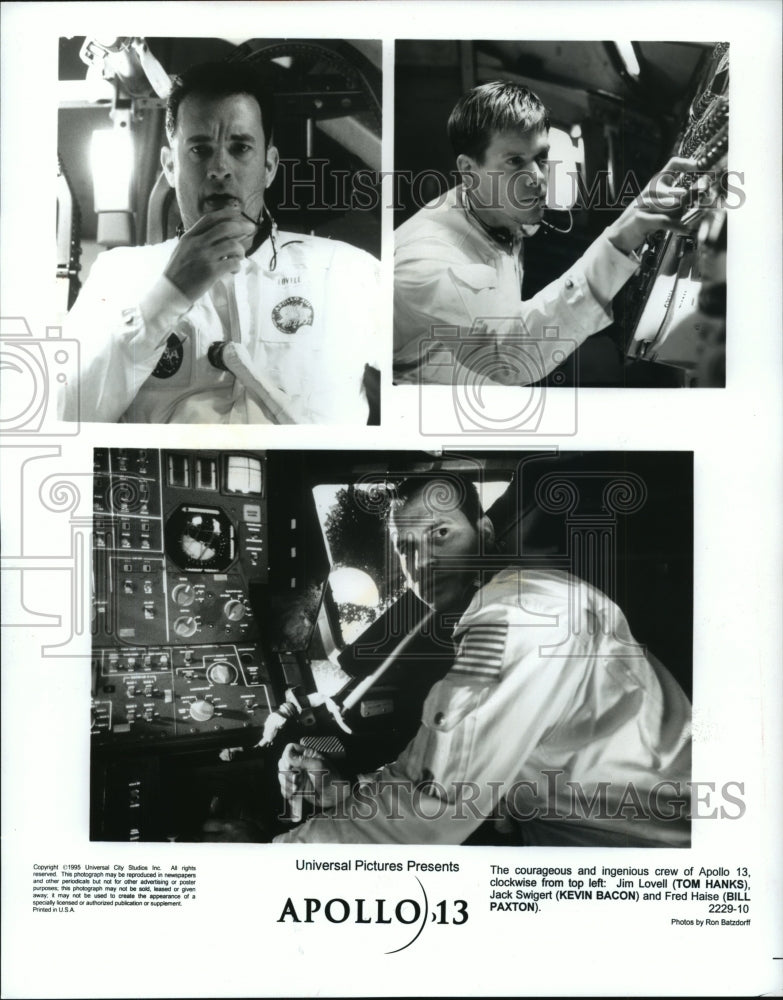 1995 Tom Hanks, Kevin Bacon & Bill Paxton in Apollo 13. - Historic Images