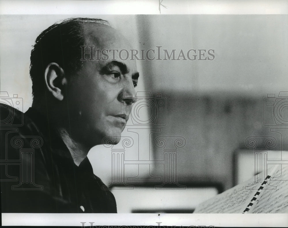 1966 Press Photo Paul Creston composes State Music for the Philadelphia String Q - Historic Images