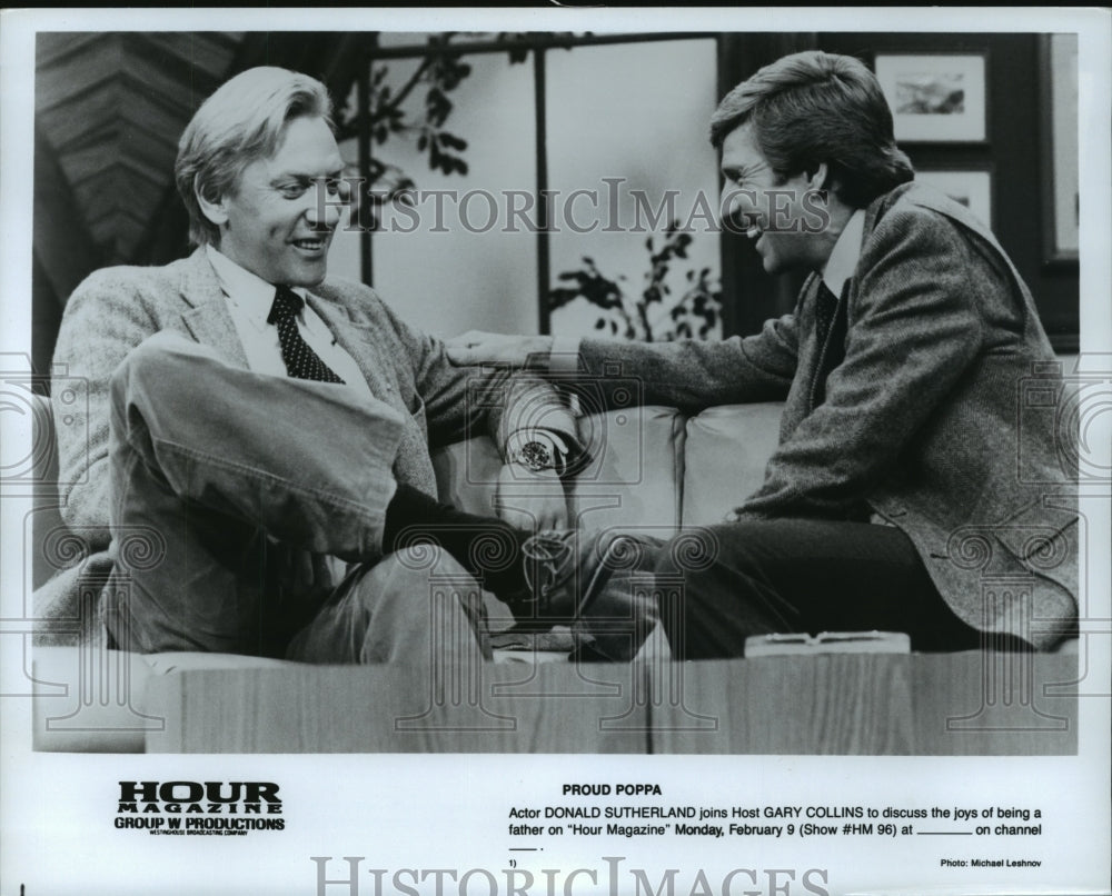 Press Photo Actor Donald Sutherland joins Host Gary Collins in &quot;Hour Magazine&quot; - Historic Images
