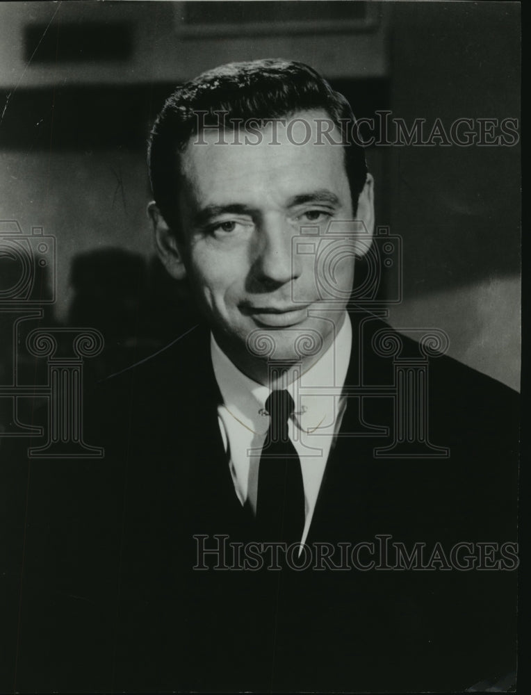 1961 Italian-French actor and singer, Yves Montand - Historic Images