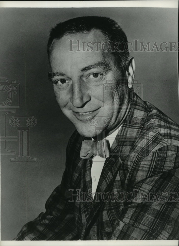 1960 Press Photo Garry Moore,Host of CBS-TV special &quot;Tomorrow&quot; - spp51024-Historic Images