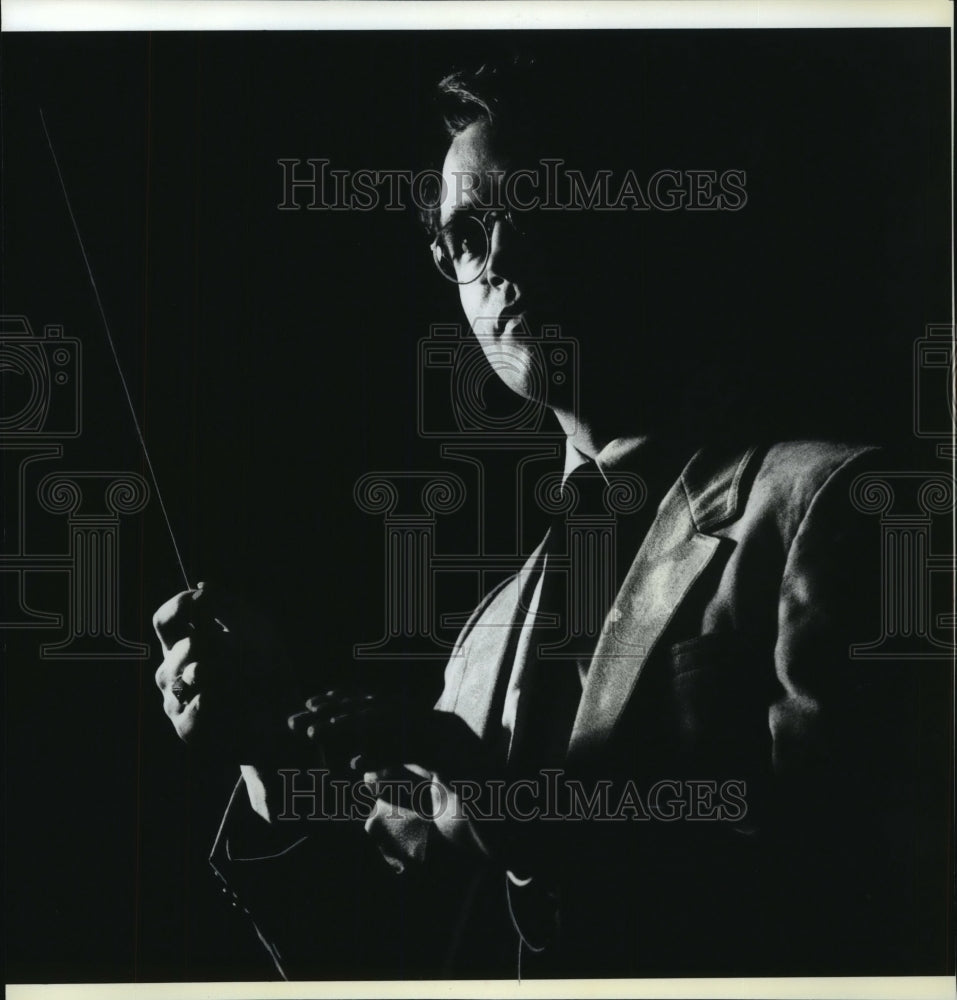 1986 Press Photo Musical conductor Todd Snyder - Historic Images