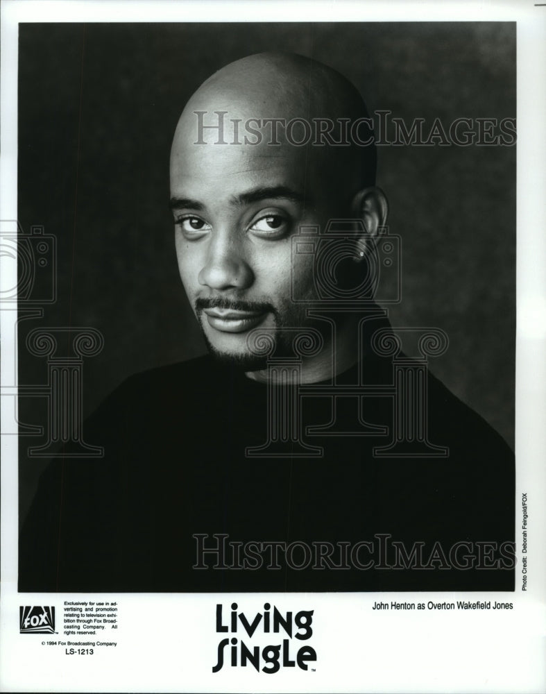 1994 Press Photo John Henton as Overton Wakefield Jones in "Living Single" - Historic Images
