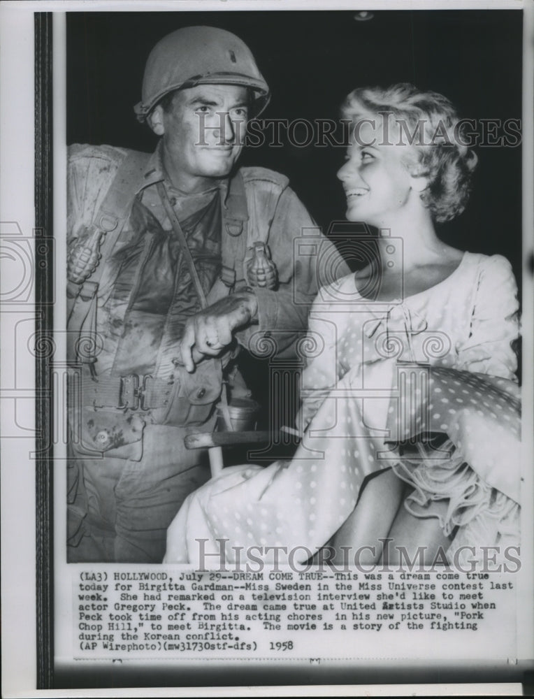 1958 Press Photo Miss Sweden Brigitta Gardman met actor Gregory Peck - Historic Images