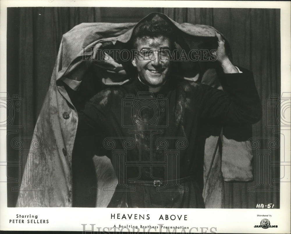 1964 Press Photo Peter Sellers starring in "Heavens Above" - Historic Images