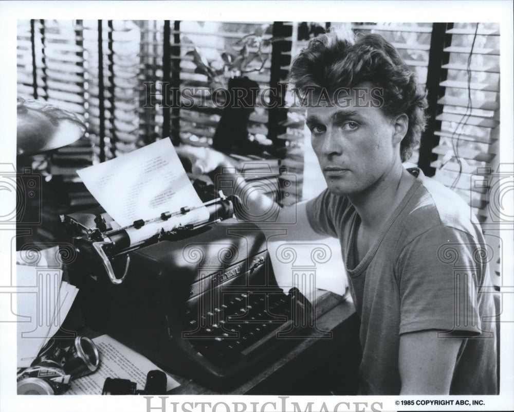 1985 Press Photo Actor Nicholas Campbell in 