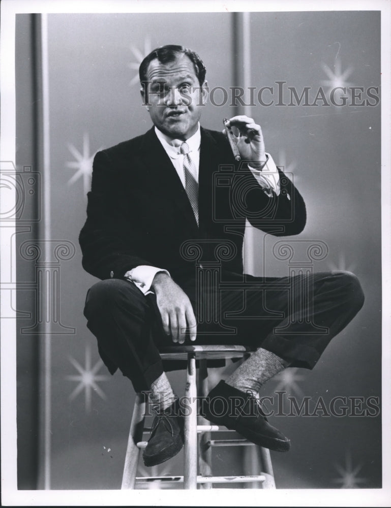 1963 Press Photo Alan King on &quot;Gary Moore Show&quot; CBS TV - Historic Images