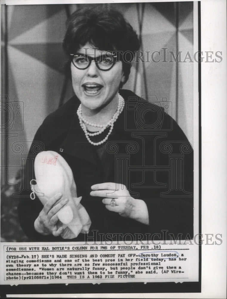 1964 Dorothy Loudon, one of the best singing comedienne in her field - Historic Images