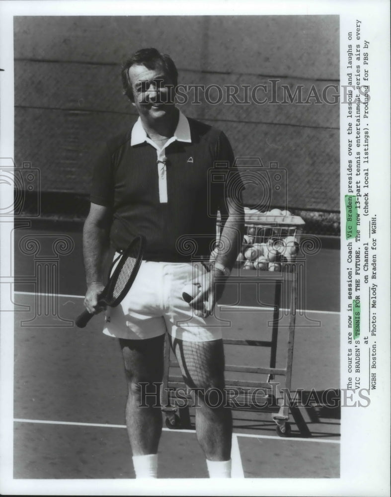 Press Photo Courts in session for tennis coach Vic Braden - sps00349 - Historic Images
