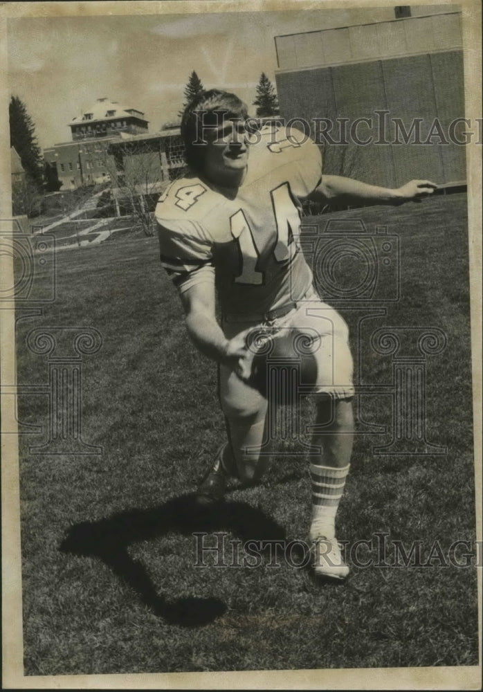 1975 University of Idaho football senior quarterback Dave Comstock - Historic Images